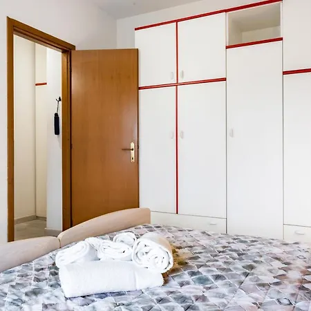 Apartment Luni Mare Modern Balcony Flat *
