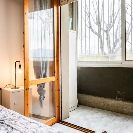 Διαμέρισμα Guesthost - Luni Mare Modern Balcony Flat