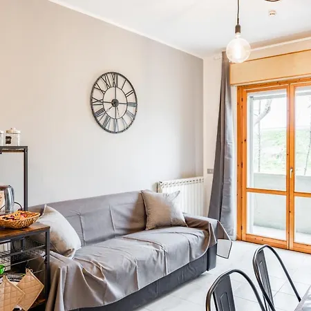 Διαμέρισμα Luni Mare Modern Balcony Flat *