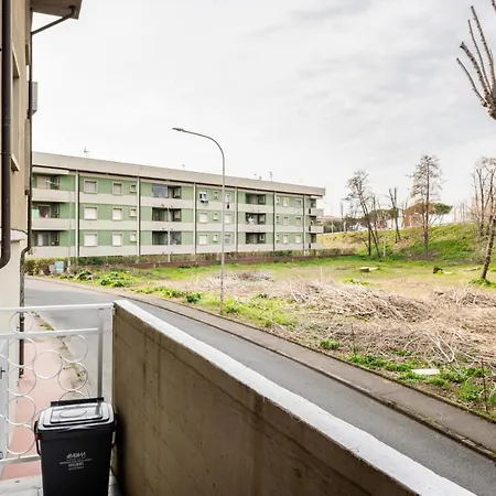 Διαμέρισμα Guesthost - Luni Mare Modern Balcony Flat *